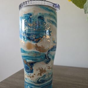 Elegant Blue and Gold Swirl Tumbler